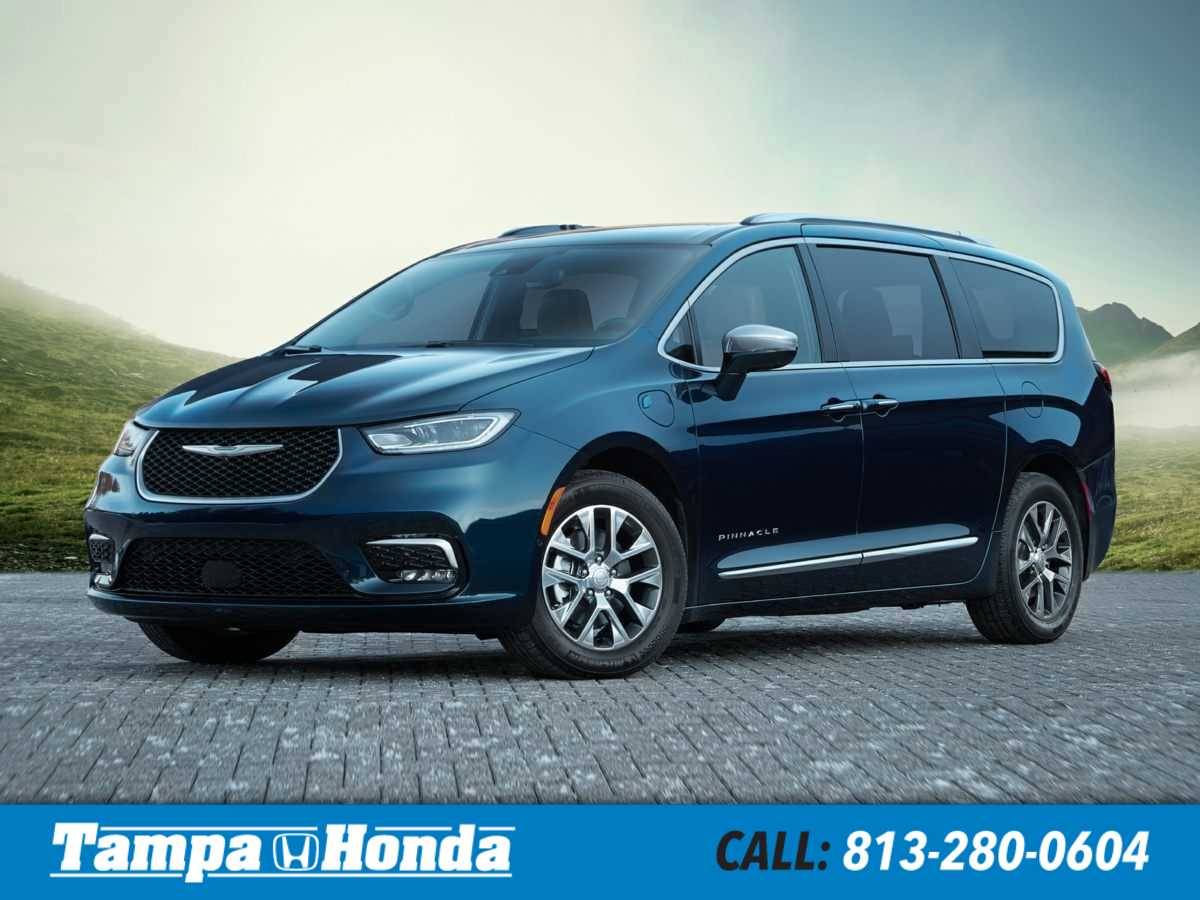 2021 Chrysler Pacifica Hybrid Touring L — Minivan — 92,079 mi — Tampa, FL