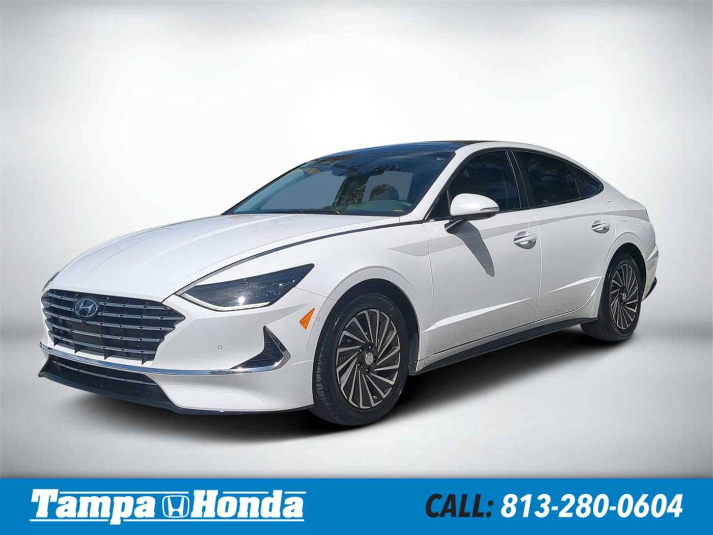 2023 Hyundai Sonata Hybrid Limited — Sedan — 28,628 mi — Tampa, FL