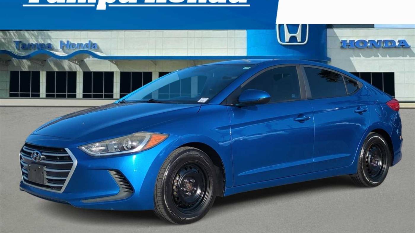 2017 Hyundai Elantra SE — Sedan — 131,029 mi — Tampa, FL
