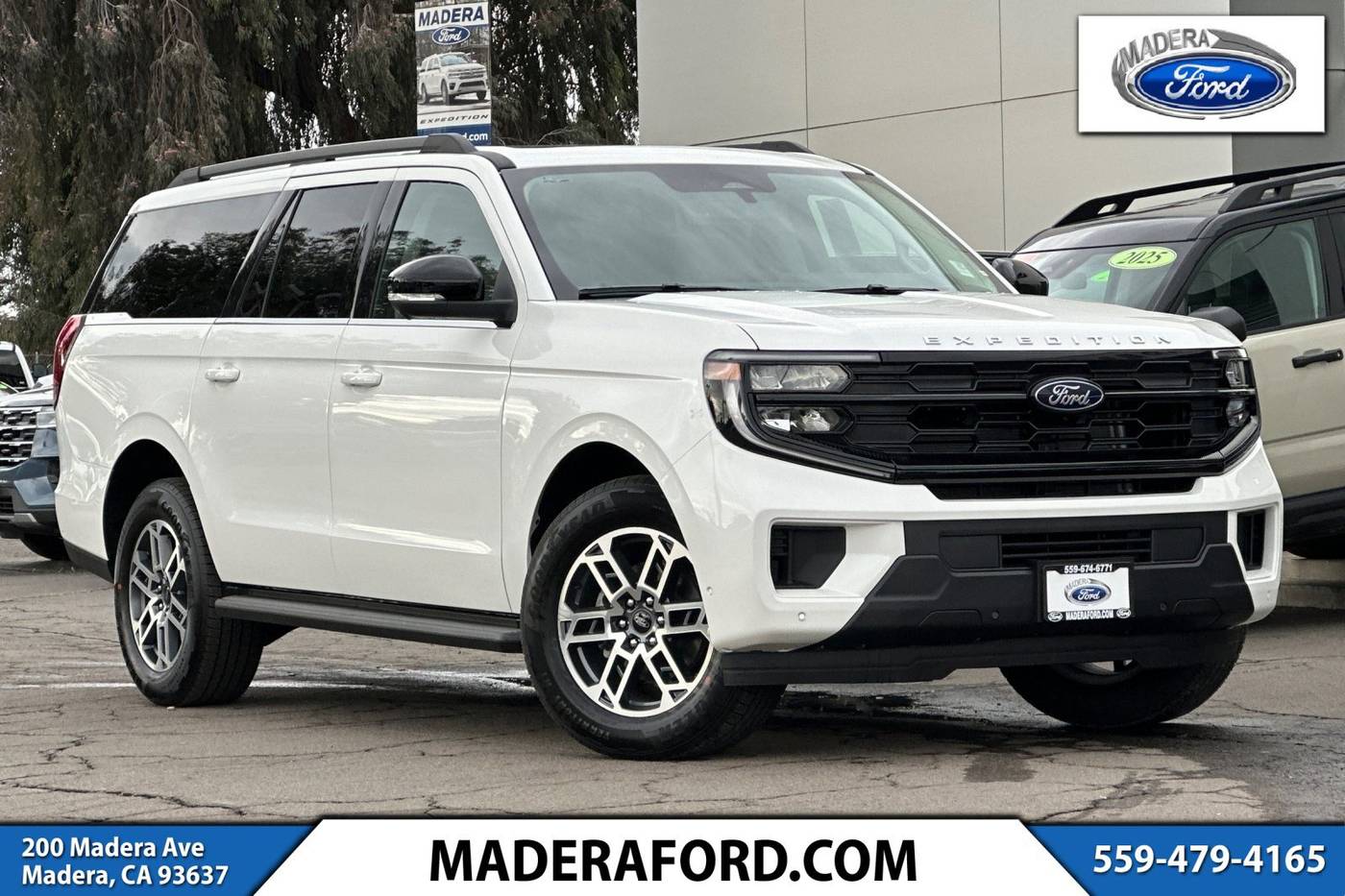 2025 Ford Expedition MAX Active