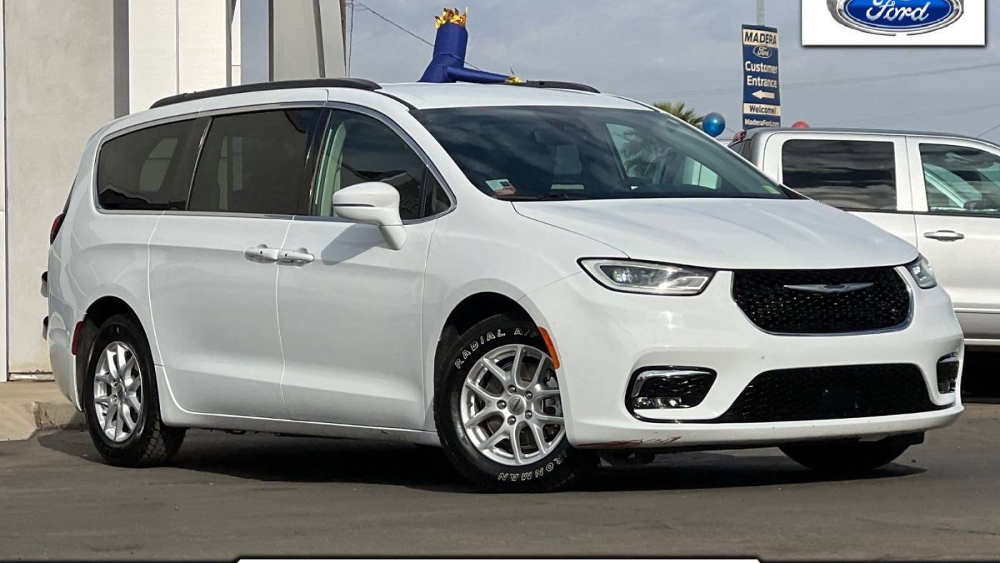 2022 Chrysler Pacifica Touring L — Minivan — 76,016 mi — Madera, CA