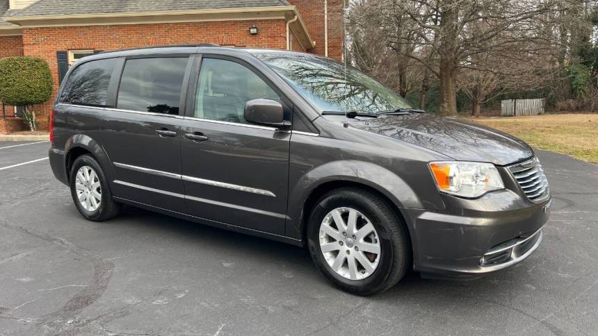 2015 Chrysler Town & Country Touring — Minivan — 145,638 mi — Marietta, GA