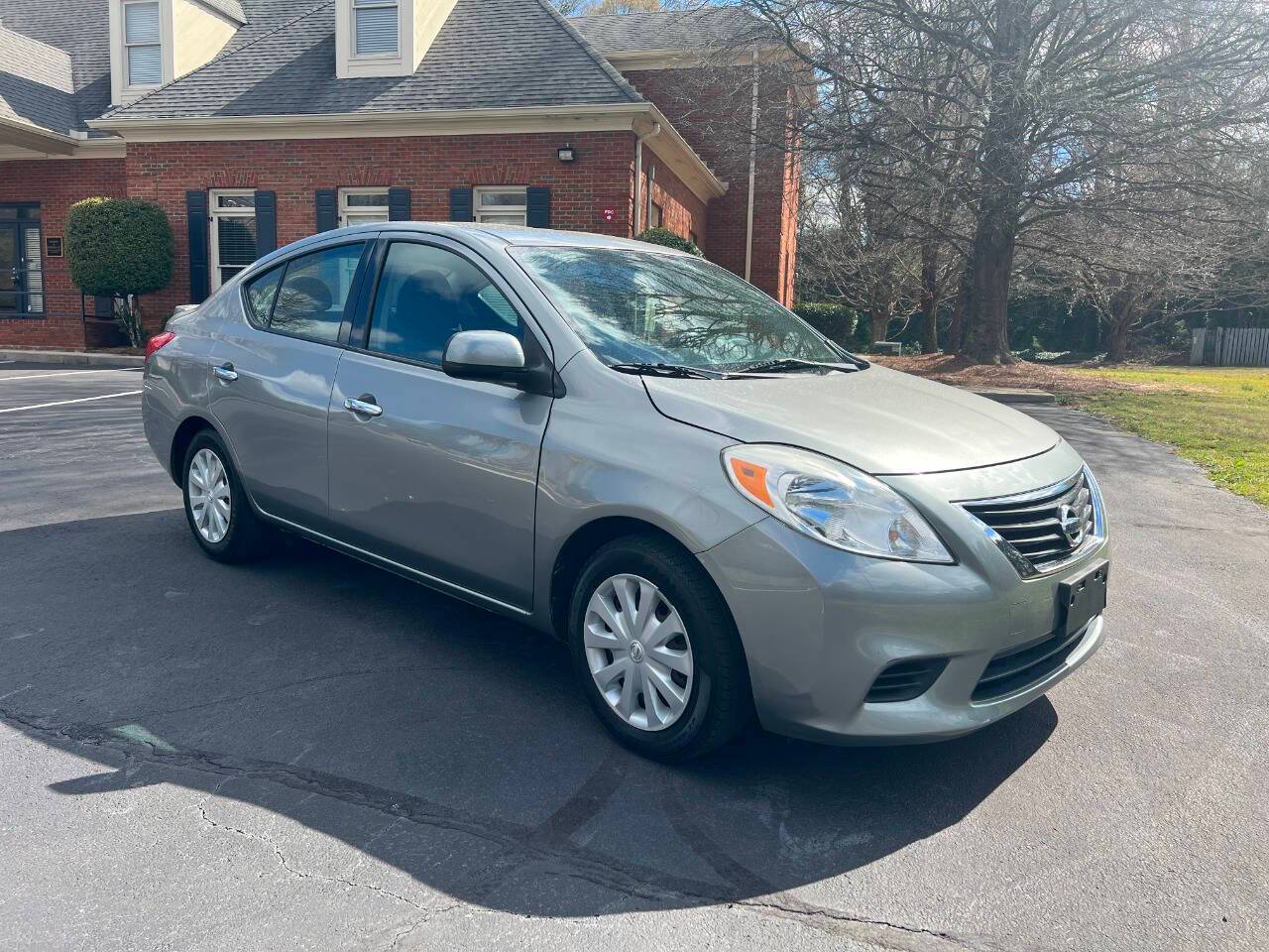 2014 Nissan Versa 1.6 SV — Sedan — 97,851 mi — Marietta, GA