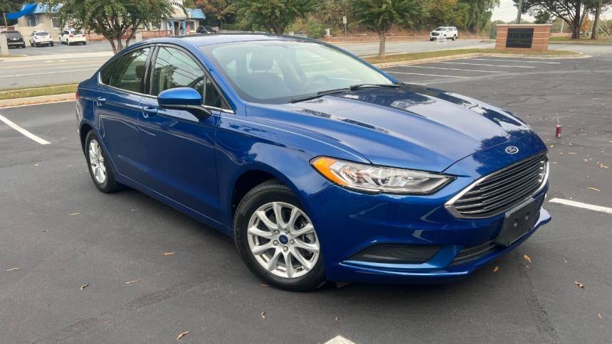 2017 Ford Fusion S — Sedan — 142,940 mi — Marietta, GA