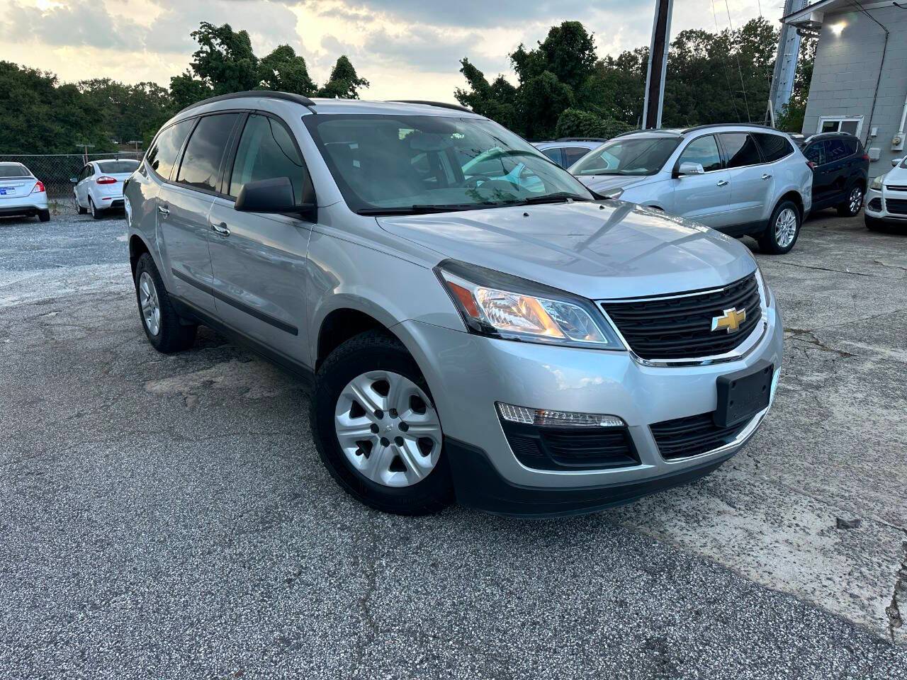 2015 Chevrolet Traverse LS — SUV — 143,619 mi — Marietta, GA