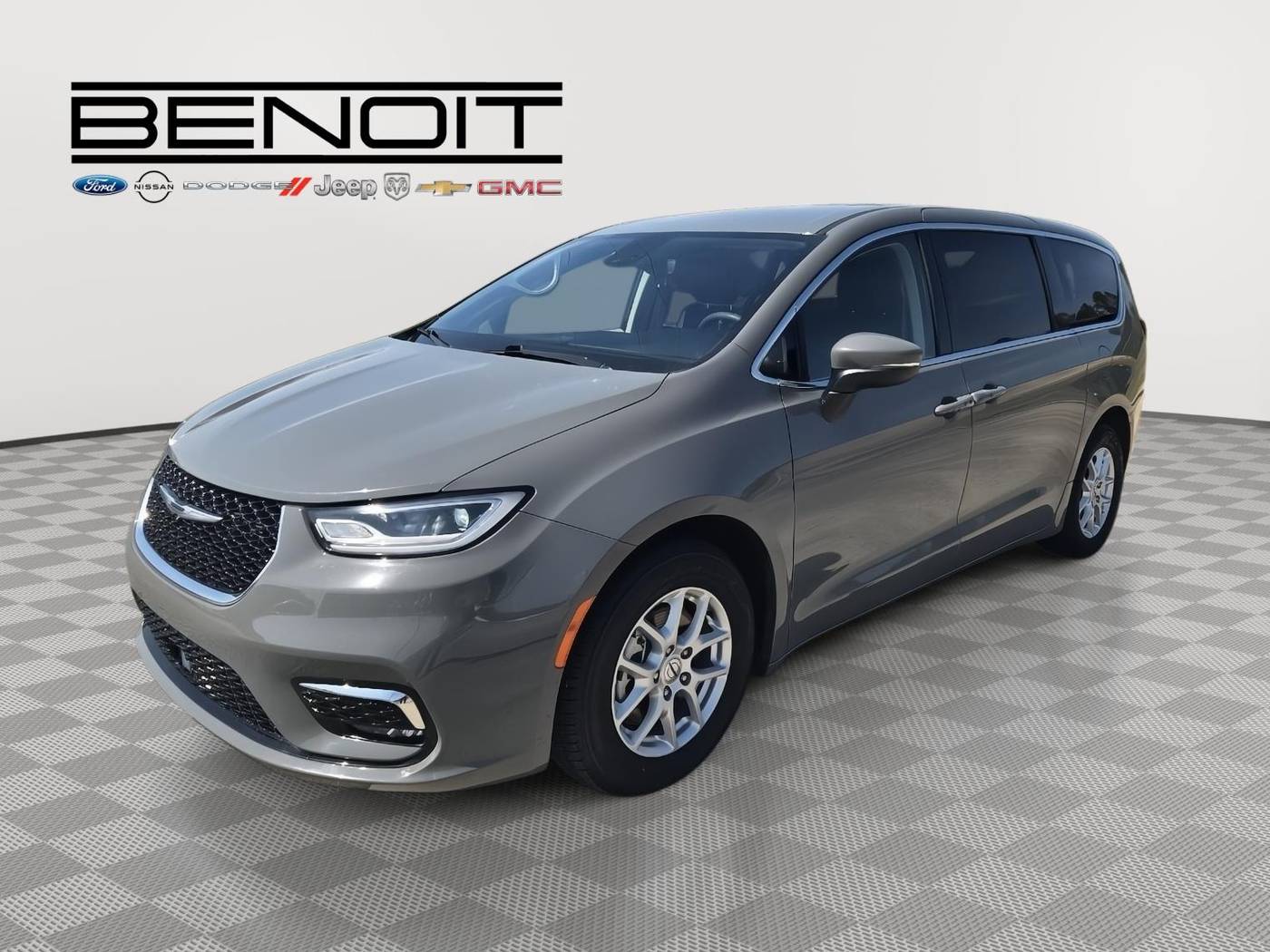 2023 Chrysler Pacifica Touring L — Minivan — 66,217 mi — Leesville, LA