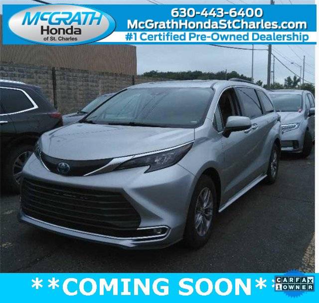 2024 Toyota Sienna XLE — Minivan — 71,401 mi — Saint Charles, IL