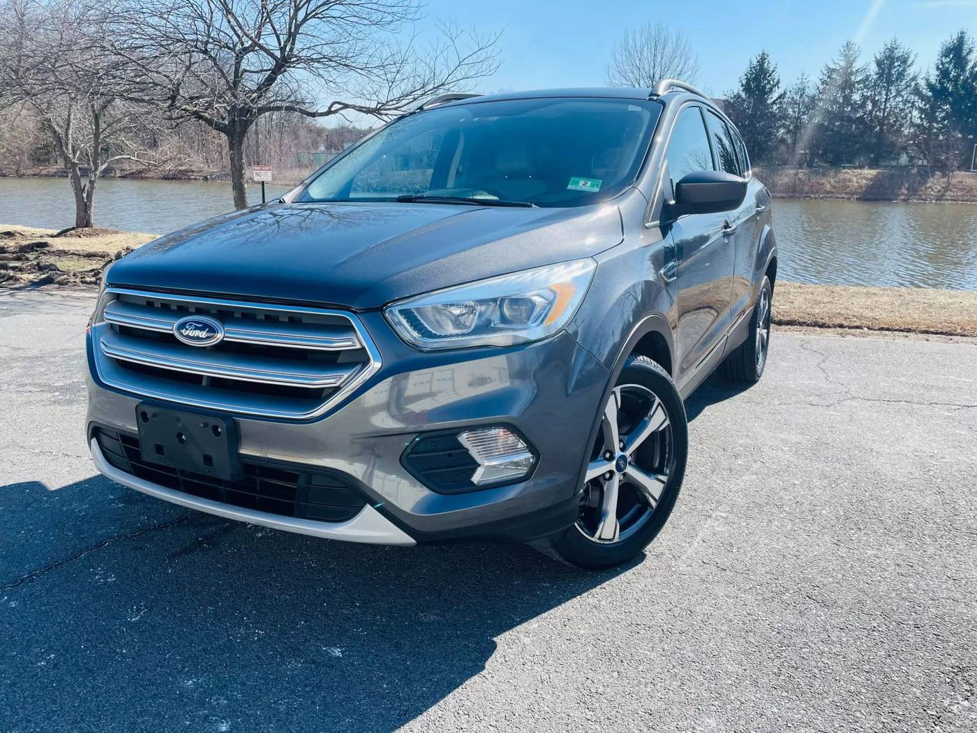 2017 Ford Escape SE — SUV — 84,350 mi — Sterling, VA