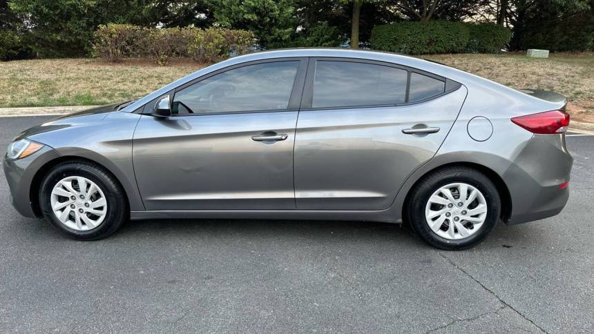 2018 Hyundai Elantra SE — Sedan — 91,510 mi — Sterling, VA