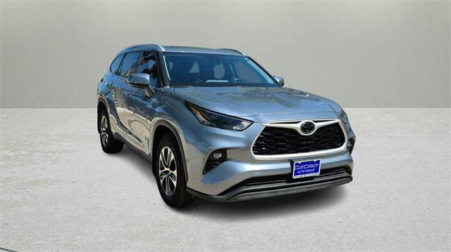 2022 Toyota Highlander XLE — SUV — 73,400 mi — Lewisville, TX