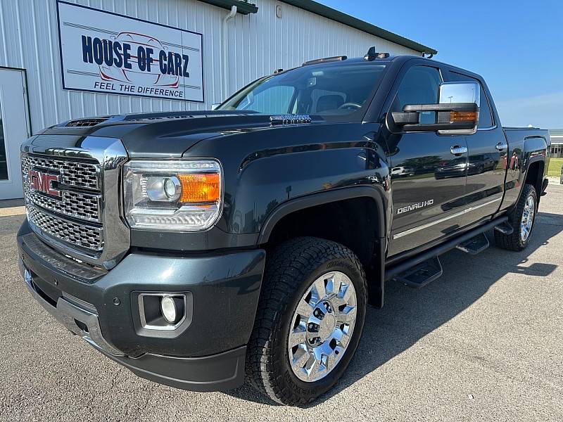 2018 GMC Sierra 2500HD Denali — Pickup Truck — 280,185 mi — Rochester, IN