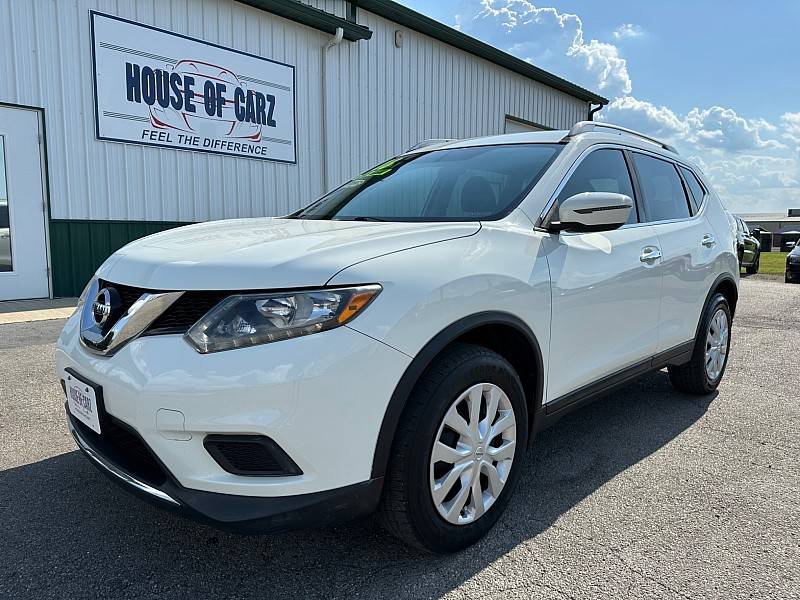 2016 Nissan Rogue SV — SUV — 76,256 mi — Rochester, IN