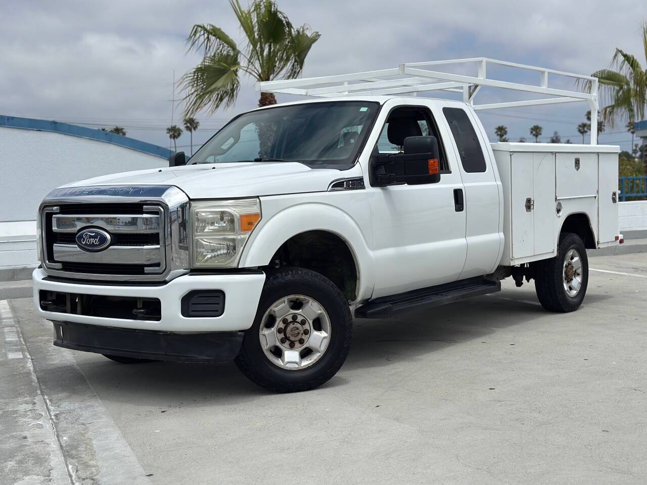2011 Ford Super Duty F-350 XLT — Pickup Truck — 170,324 mi — Oceanside, CA