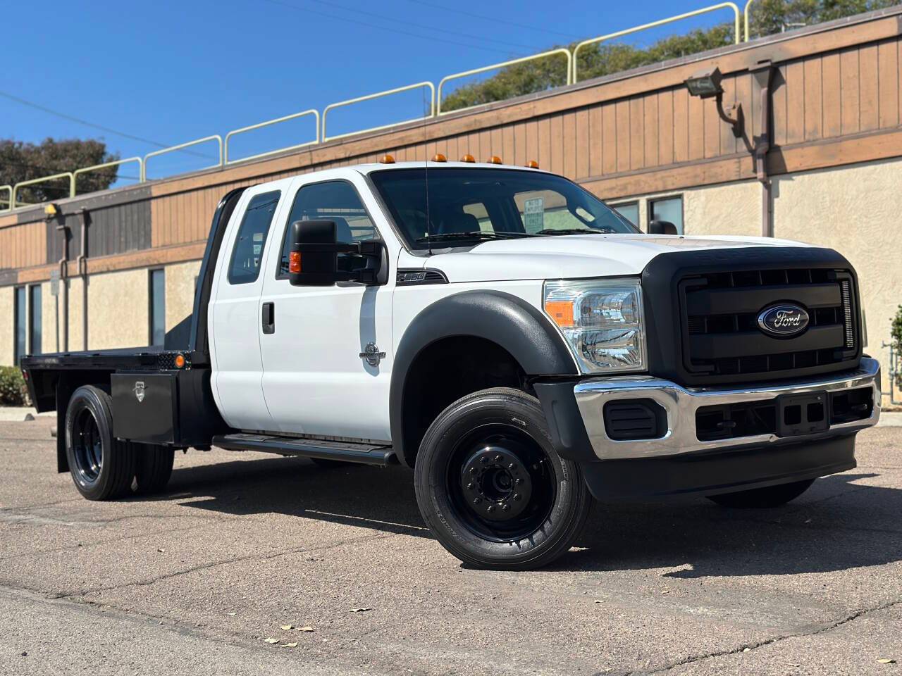 2014 Ford Super Duty F-550 Chassis Cab XL — Chassis Cab Truck — 185,487 mi — Oceanside, CA