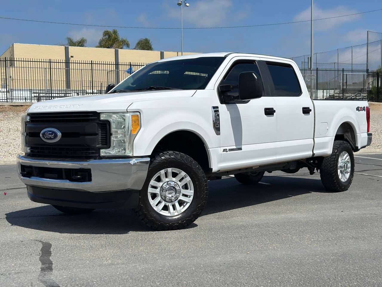 2017 Ford Super Duty F-250 XL — Pickup Truck — 150,765 mi — Oceanside, CA