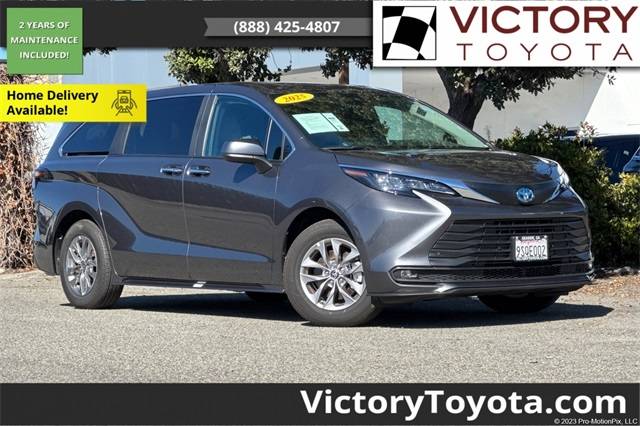 2025 Toyota Sienna XLE — Minivan — 8,664 mi — Seaside, CA