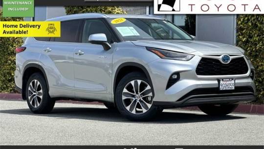 2021 Toyota Highlander Hybrid XLE — SUV — 33,076 mi — Seaside, CA