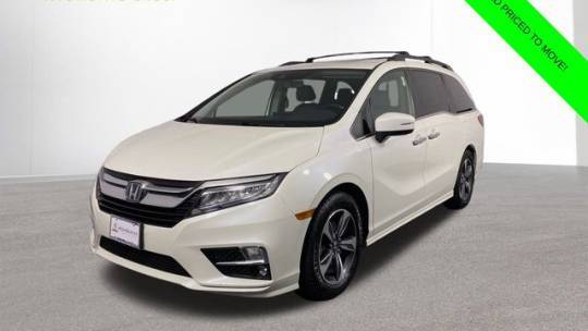 2018 Honda Odyssey Touring — Minivan — 127,575 mi — Schaumburg, IL