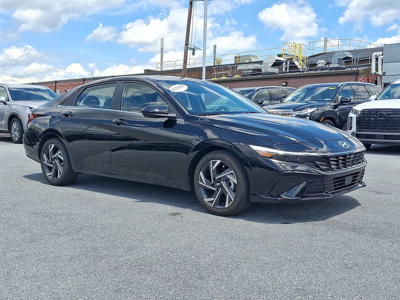 2024 Hyundai Elantra SEL — Sedan — 5,209 mi — Harrisburg, PA