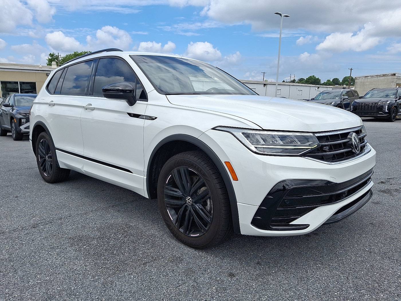 2022 Volkswagen Tiguan SE R-Line Black — SUV — 45,050 mi — Harrisburg, PA