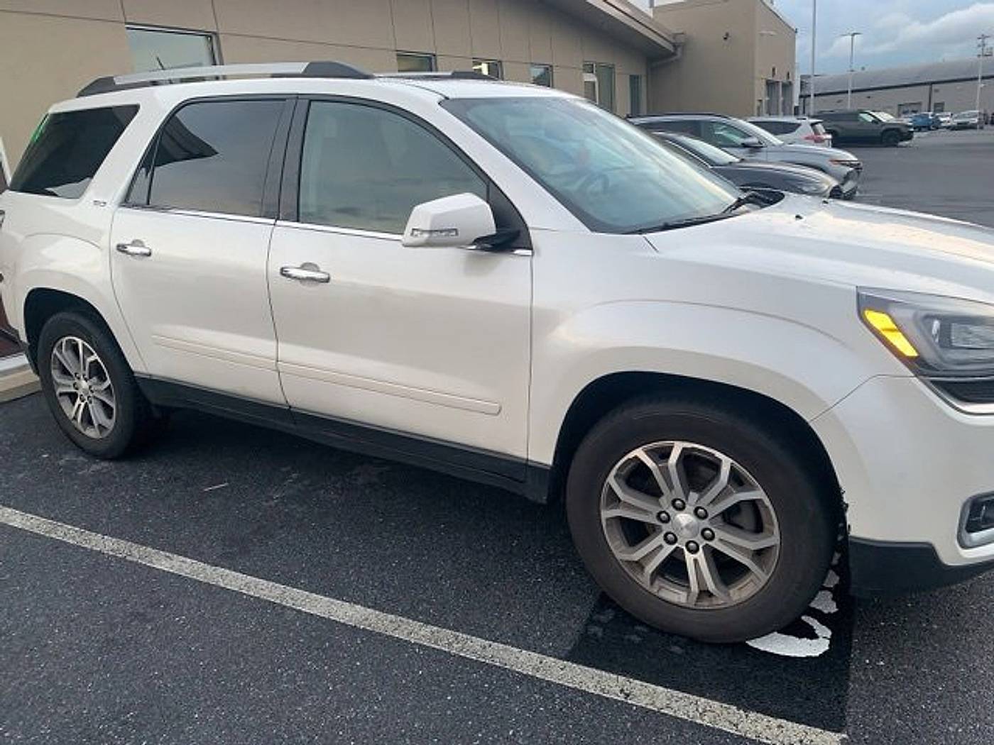 2015 GMC Acadia SLT — SUV — 80,389 mi — Harrisburg, PA