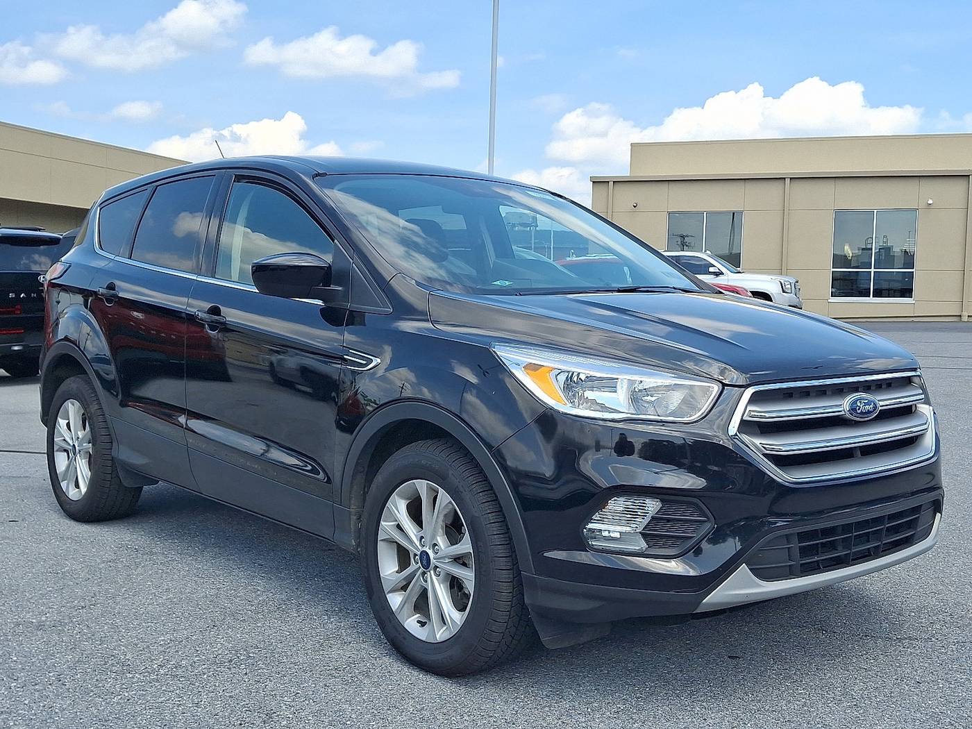 2017 Ford Escape SE — SUV — 131,805 mi — Harrisburg, PA