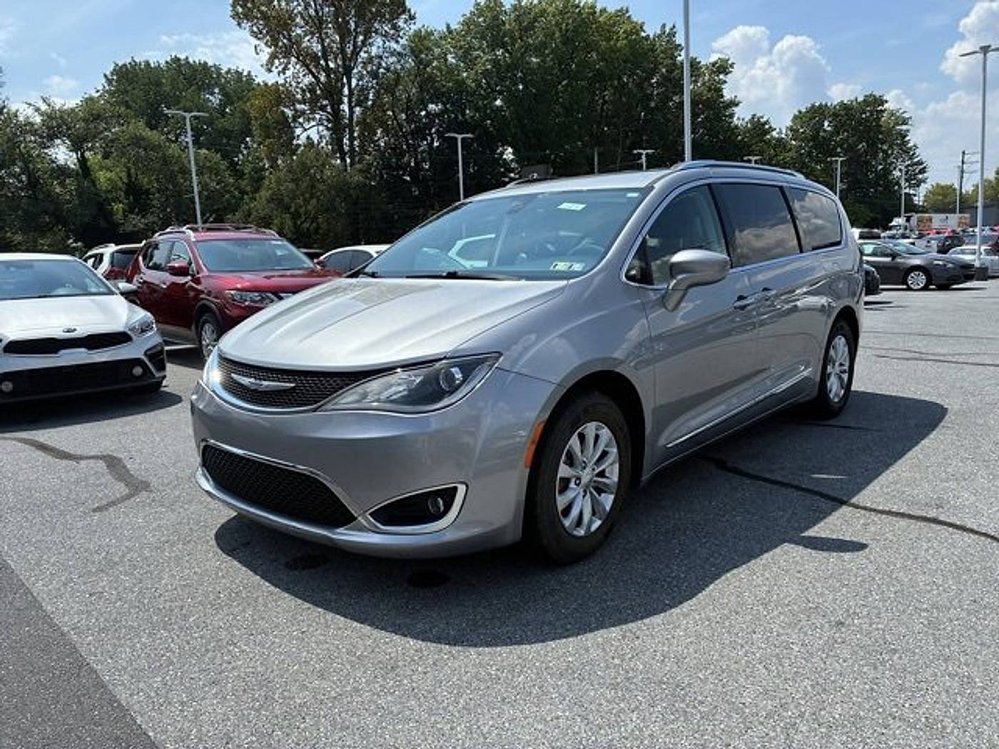 2019 Chrysler Pacifica Touring L — Minivan — 88,234 mi — Harrisburg, PA