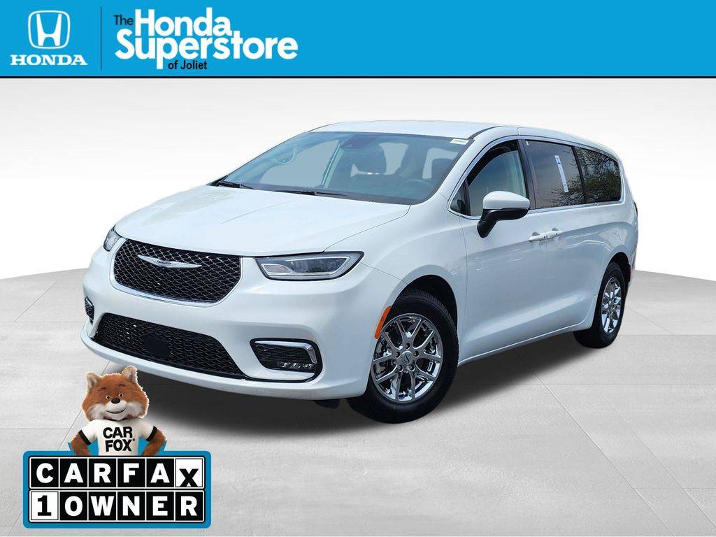 2023 Chrysler Pacifica Touring L — Minivan — 68,474 mi — Joliet, IL