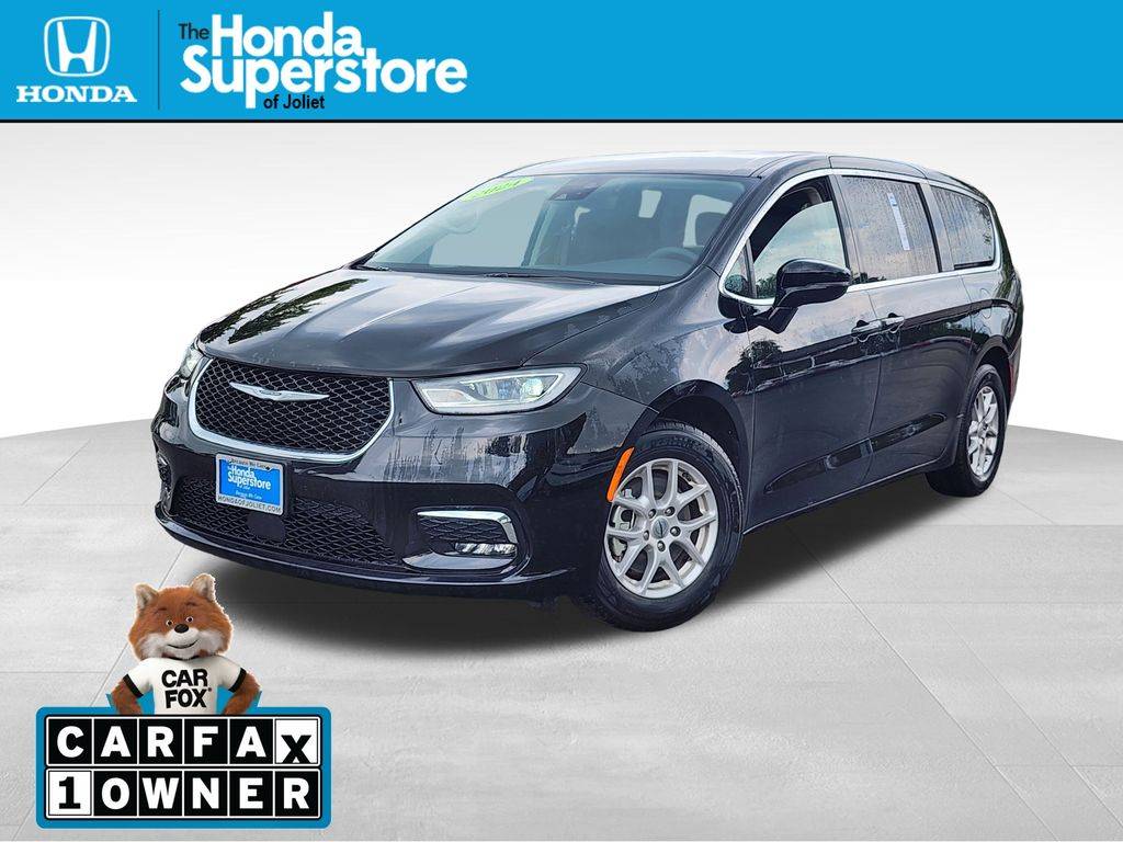 2024 Chrysler Pacifica Touring L — Minivan — 73,209 mi — Joliet, IL
