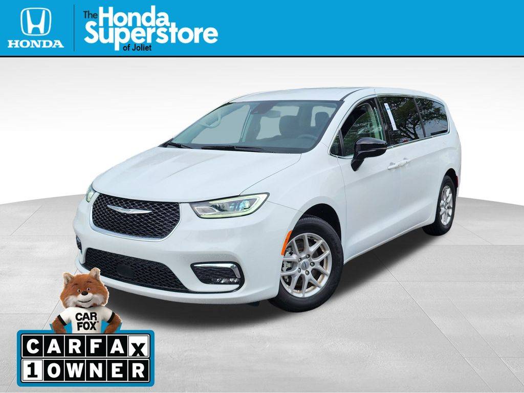 2024 Chrysler Pacifica Touring L — Minivan — 35,036 mi — Joliet, IL