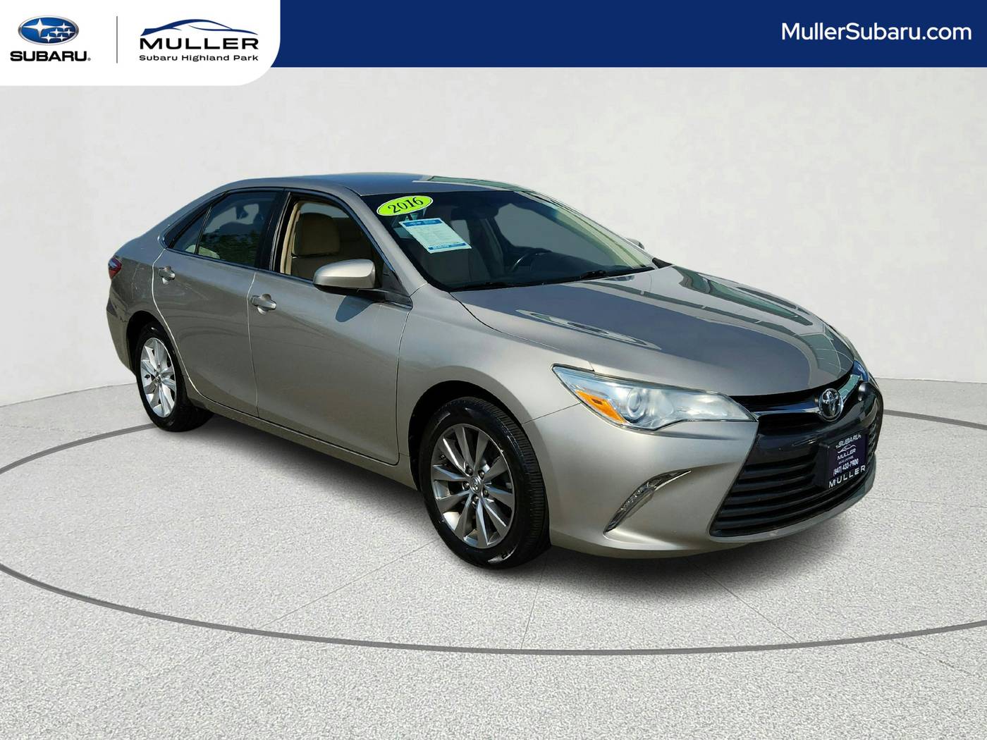 2016 Toyota Camry XLE — Sedan — 87,859 mi — Highland Park, IL