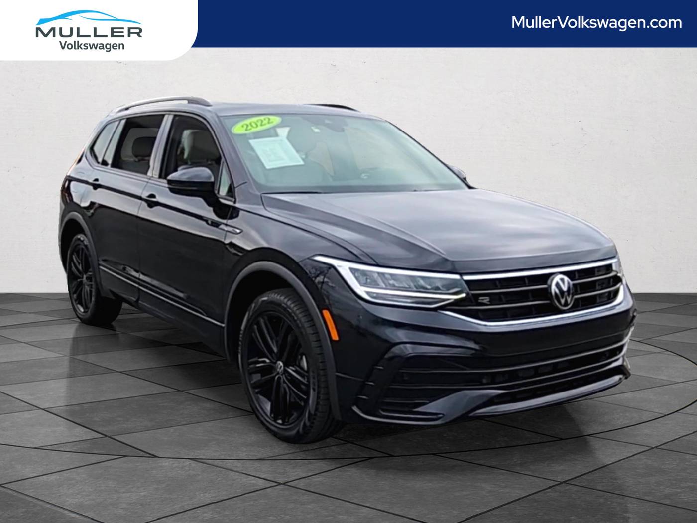 2022 Volkswagen Tiguan SE R-Line Black — SUV — 40,365 mi — Highland Park, IL