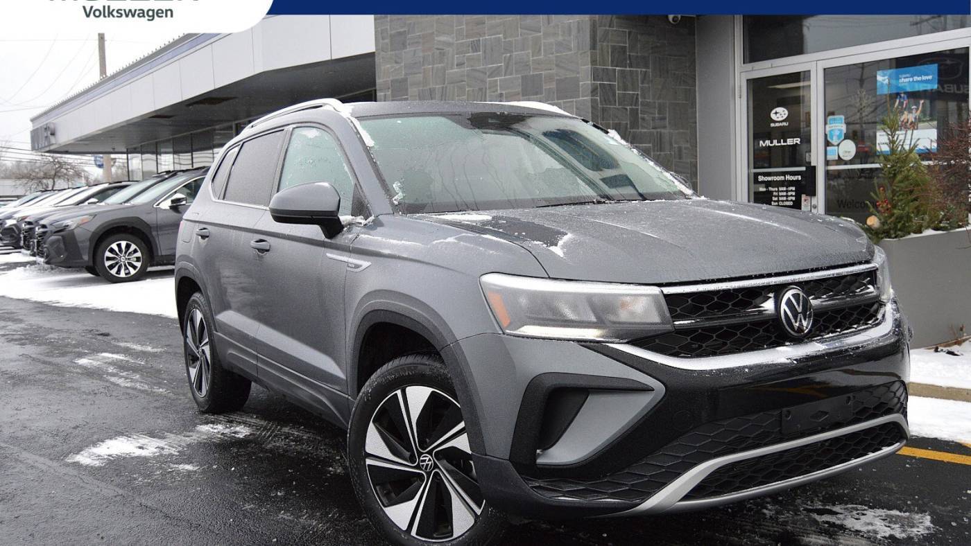2024 Volkswagen Taos SE — SUV — 8,207 mi — Highland Park, IL