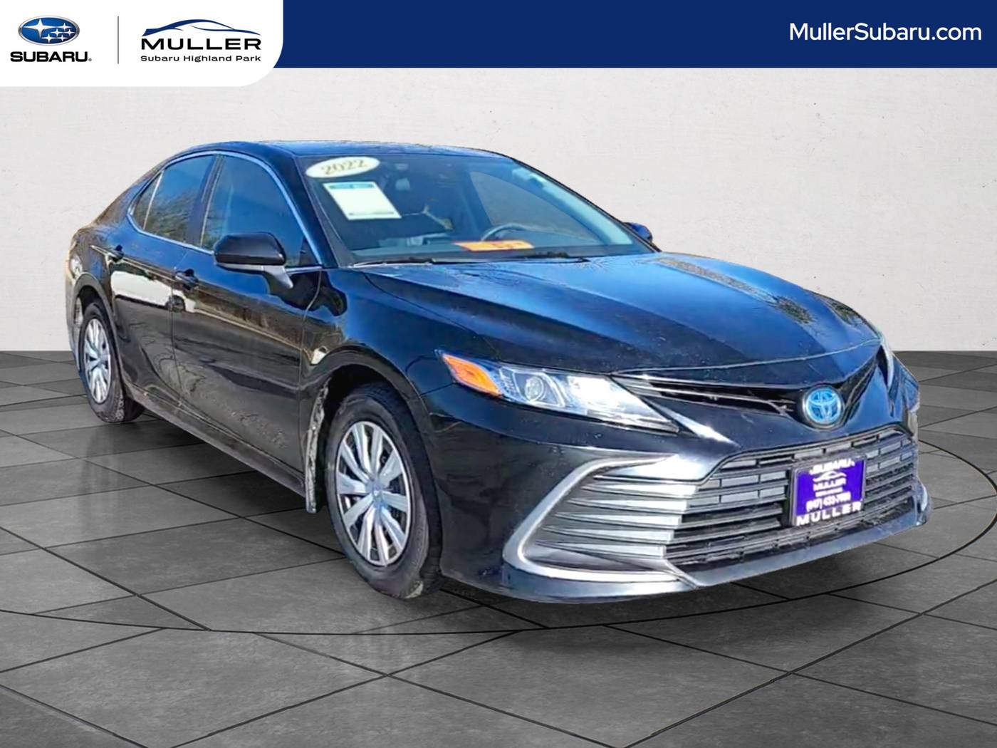 2022 Toyota Camry Hybrid LE — Sedan — 97,545 mi — Highland Park, IL