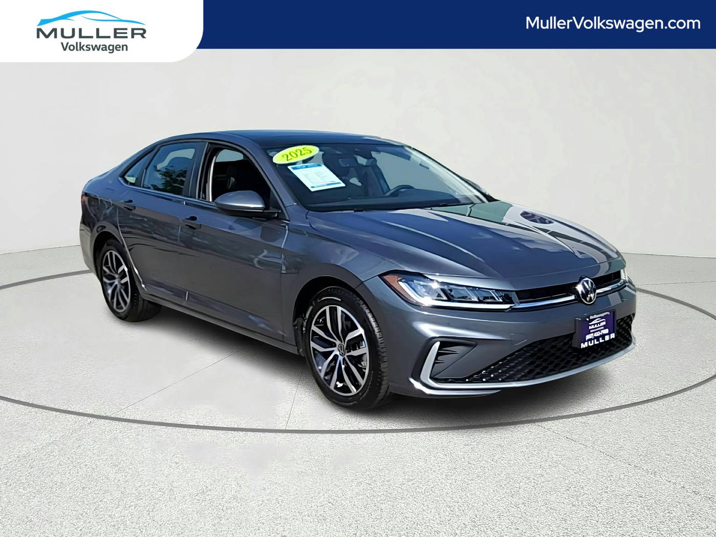 2025 Volkswagen Jetta SE — Sedan — 4,689 mi — Highland Park, IL