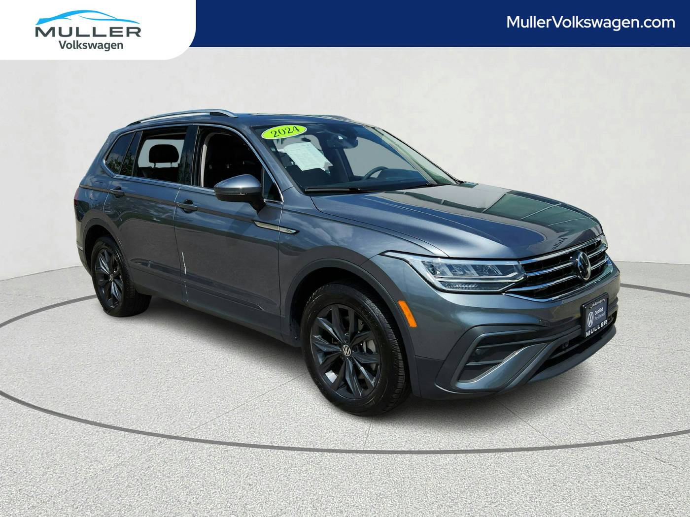 2024 Volkswagen Tiguan SE — SUV — 7,882 mi — Highland Park, IL