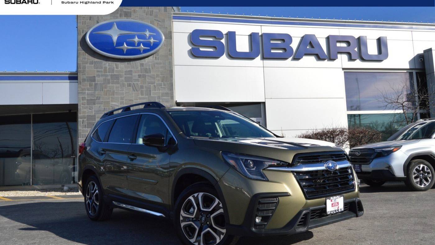 2024 Subaru Ascent Limited — SUV — 6,955 mi — Highland Park, IL