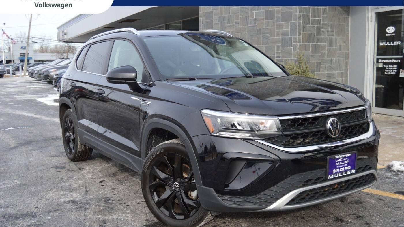 2023 Volkswagen Taos SE — SUV — 12,736 mi — Highland Park, IL