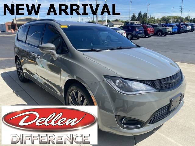 2020 Chrysler Pacifica Touring L — Minivan — 85,830 mi — Greenfield, IN