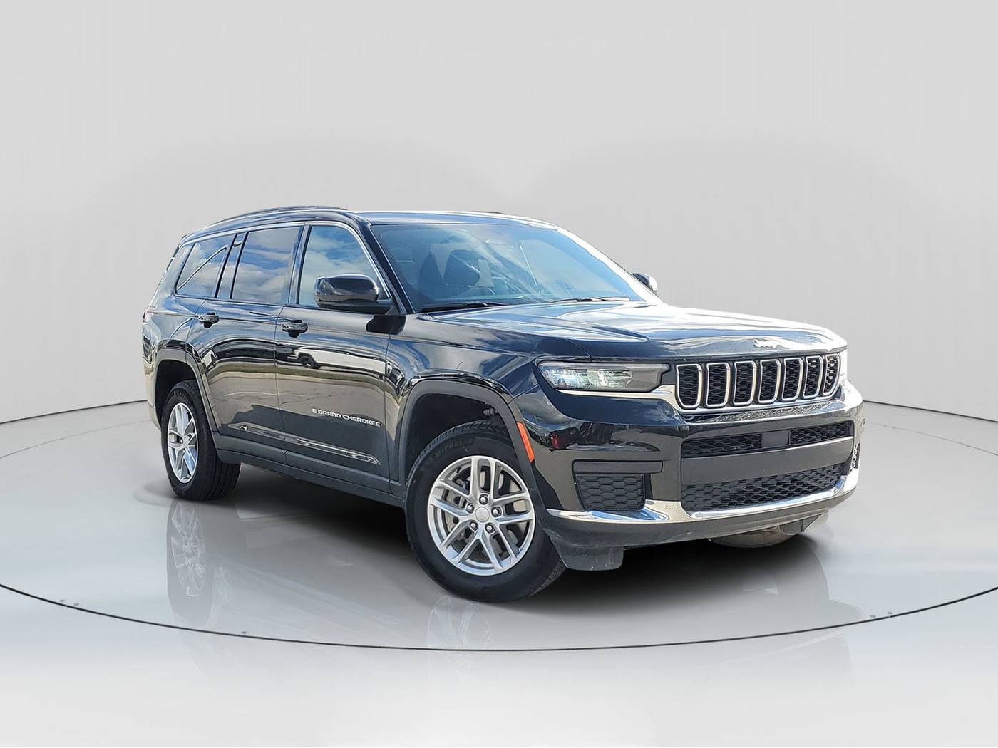 2024 Jeep Grand Cherokee Laredo — SUV — 23,779 mi — Brownsburg, IN
