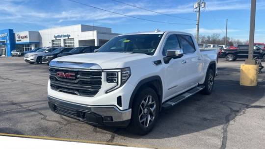 2023 GMC Sierra 1500 SLT — Pickup Truck — 29,599 mi — Greencastle, IN