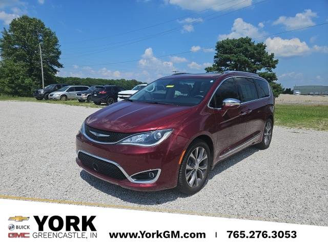 2017 Chrysler Pacifica Limited — Minivan — 129,780 mi — Greencastle, IN