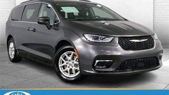 2022 Chrysler Pacifica Touring L — Minivan — 77,838 mi — Independence, MO
