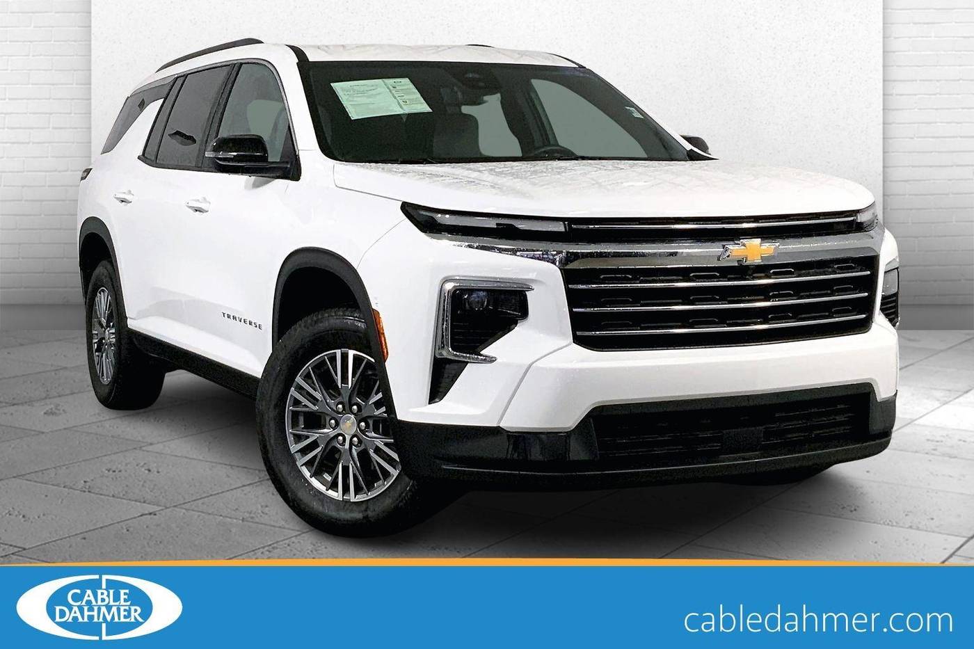 2025 Chevrolet Traverse LT — SUV — 11,790 mi — Independence, MO
