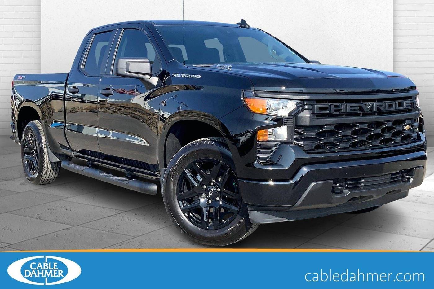 2025 Chevrolet Silverado 1500 Custom — Pickup Truck — 3,500 mi — Kansas City, MO