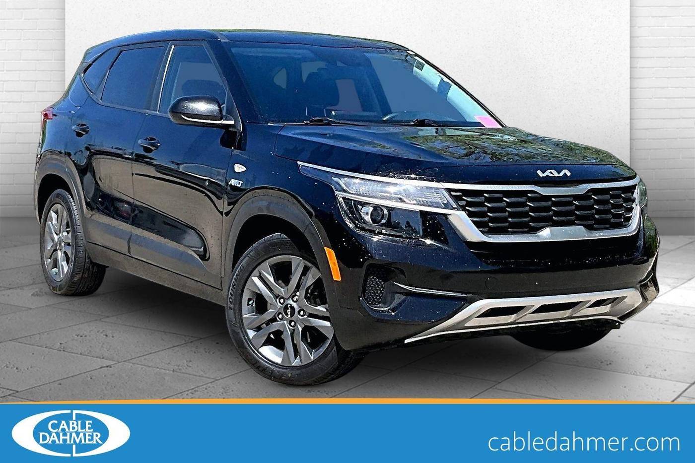 2023 Kia Seltos LX — SUV — 104,403 mi — Kansas City, MO
