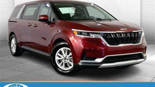 2022 Kia Carnival LXS — Minivan — 63,969 mi — Kansas City, MO