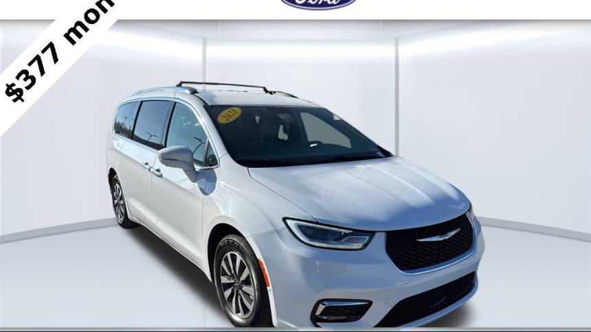 2021 Chrysler Pacifica Hybrid Touring L — Minivan — 83,168 mi — Raytown, MO