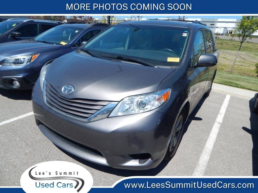 2017 Toyota Sienna L — Minivan — 115,622 mi — Lees Summit, MO