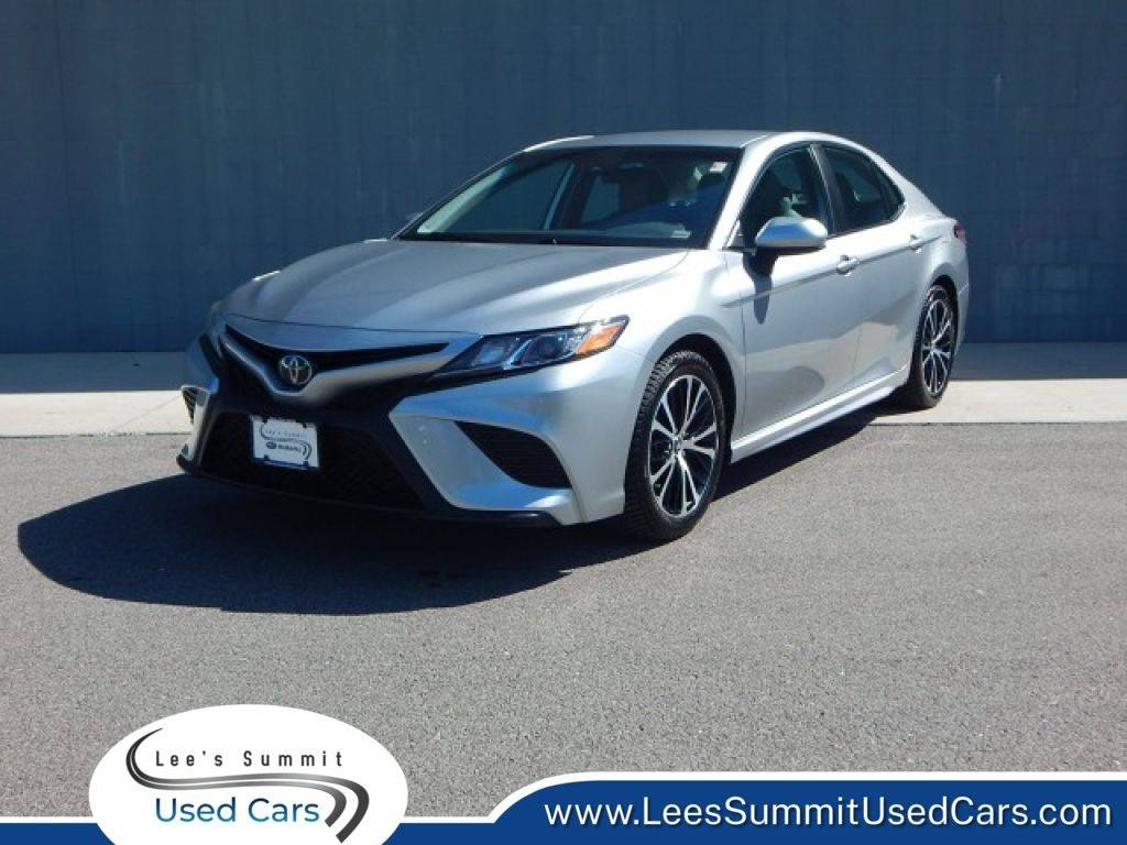 2020 Toyota Camry SE — Sedan — 98,173 mi — Lees Summit, MO